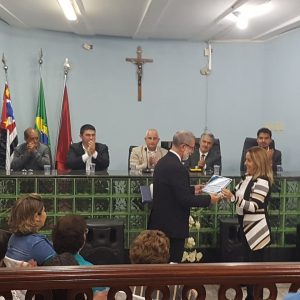 Professor do UNIFATEA recebe prêmio Paulo Freire