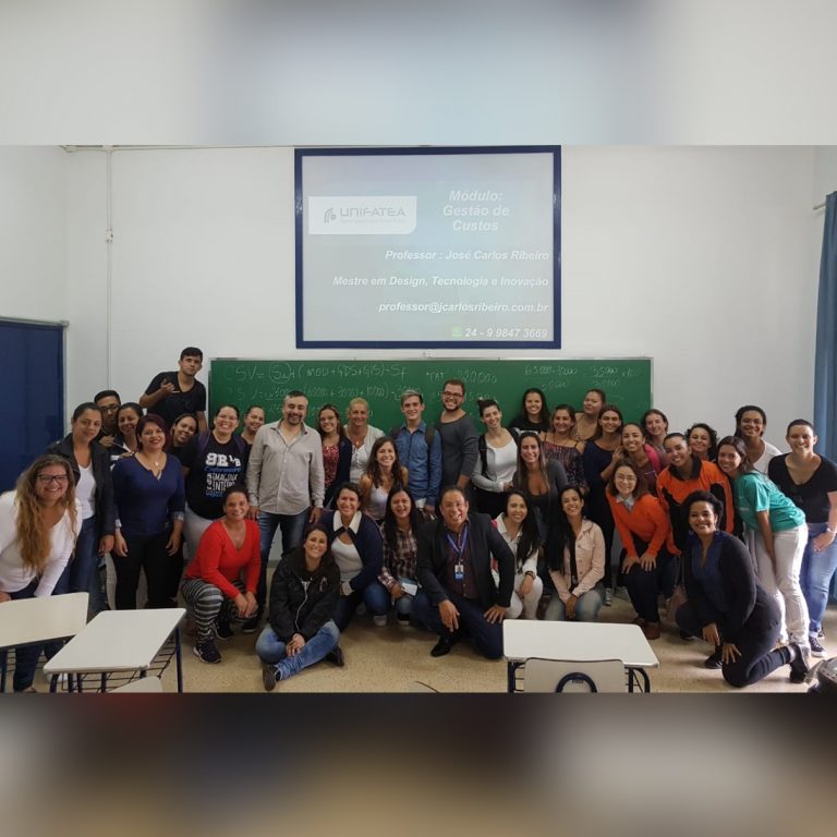 Mestres em Design, Tecnologia e Inovação lecionam em curso de graduação de Enfermagem no UNIFATEA