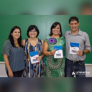 Projeto English Up leva alunos de Letras para lecionar nas escolas da região