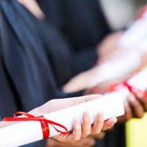Capes suspende concessão de bolsas de estudo. Veja quem será afetado