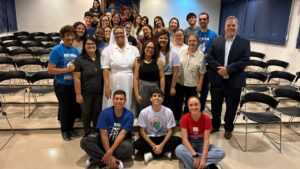 Diretora internacional do VIDES visita o Unifatea e reforça a importância do voluntariado no “quilômetro zero”